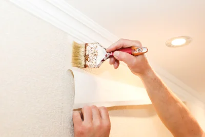 Pose de papier peint à Chassagne — revêtements muraux et toiles de verre